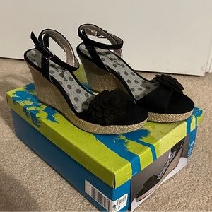 Montego Bay Club strapped black sandal 7